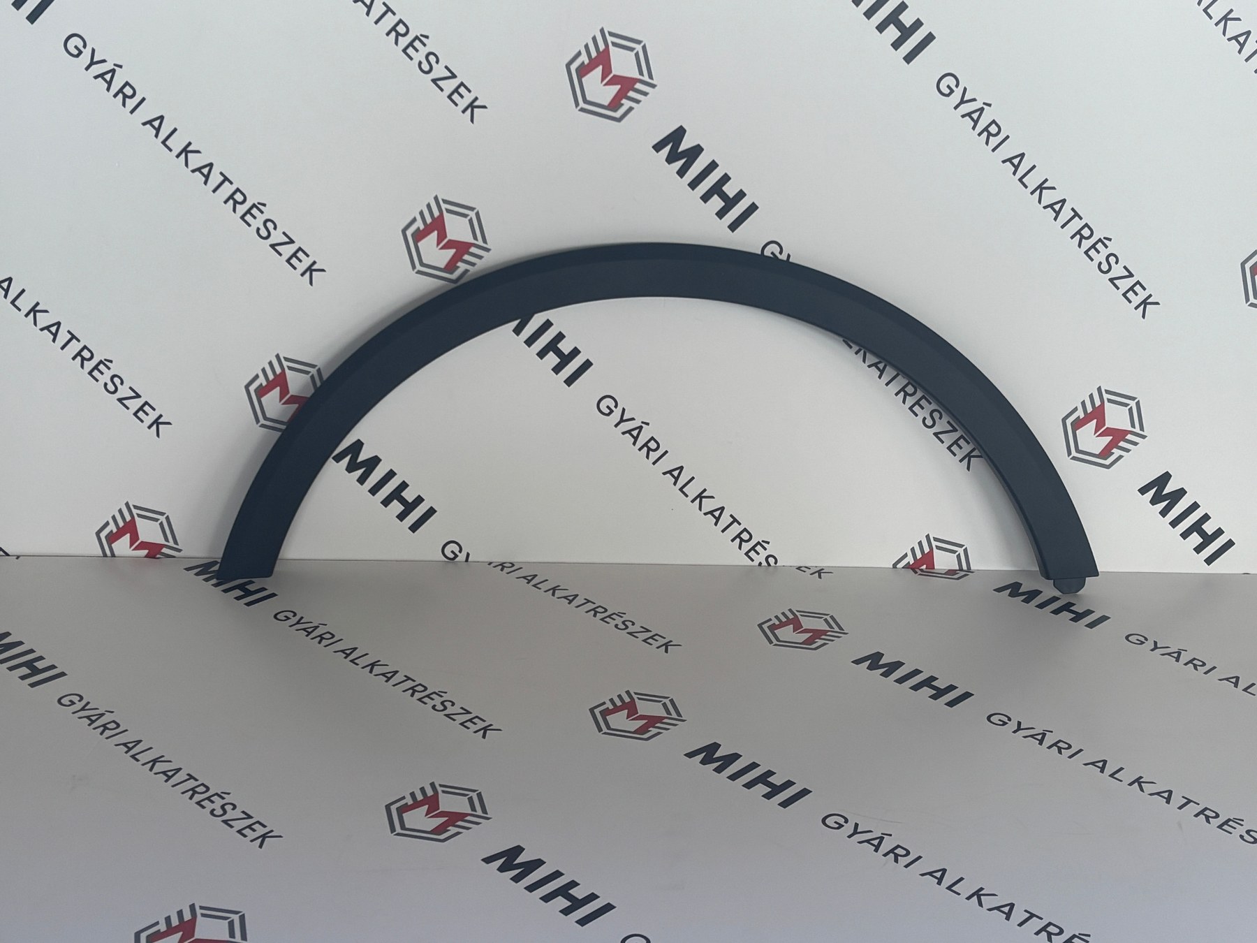 MG ZS bal hátsó kerékjárati ív burkolata 10734127
