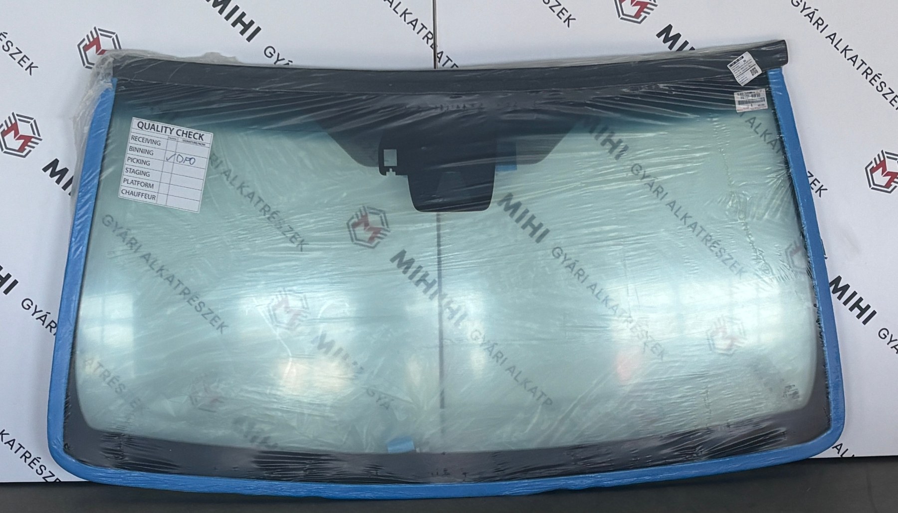 Toyota Land Cruiser J150 első szélvédő 5610160F50