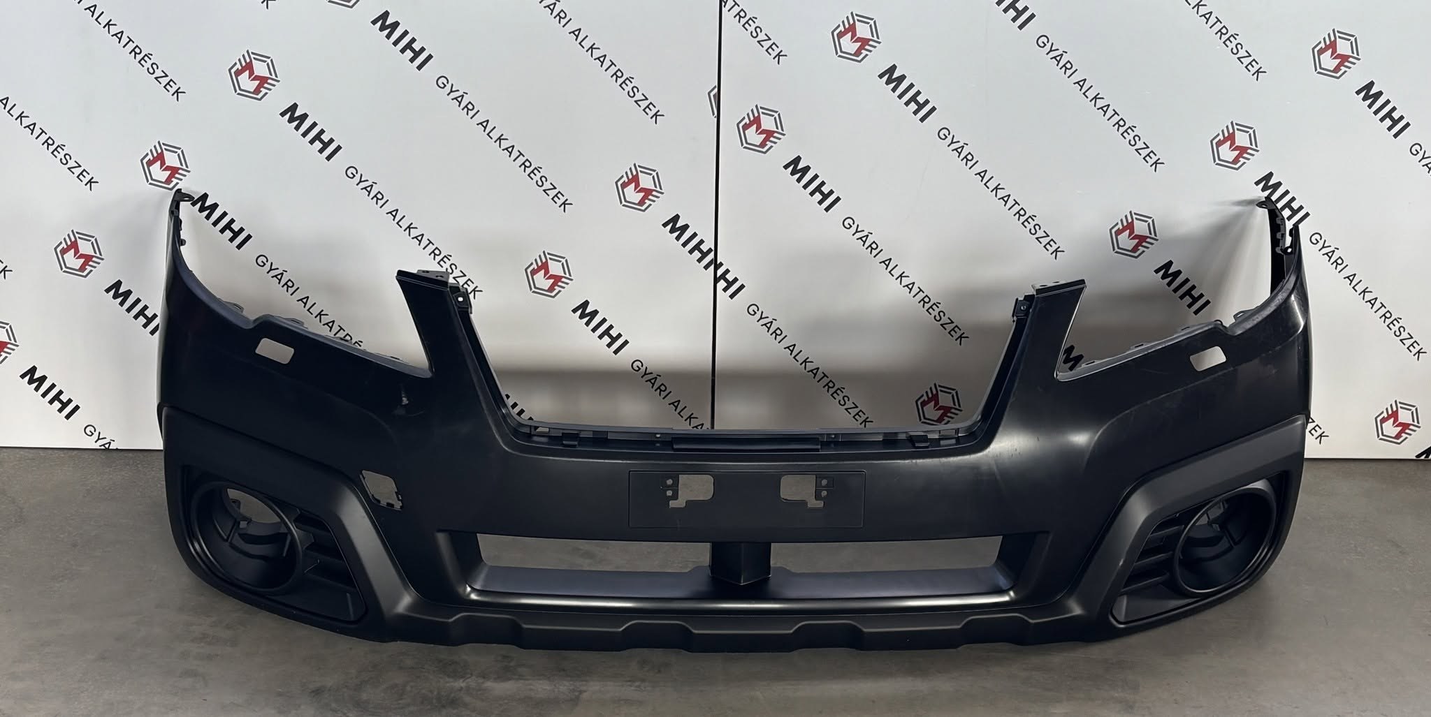 Subaru Outback BR első lökhárító burkolat 57702AJ170