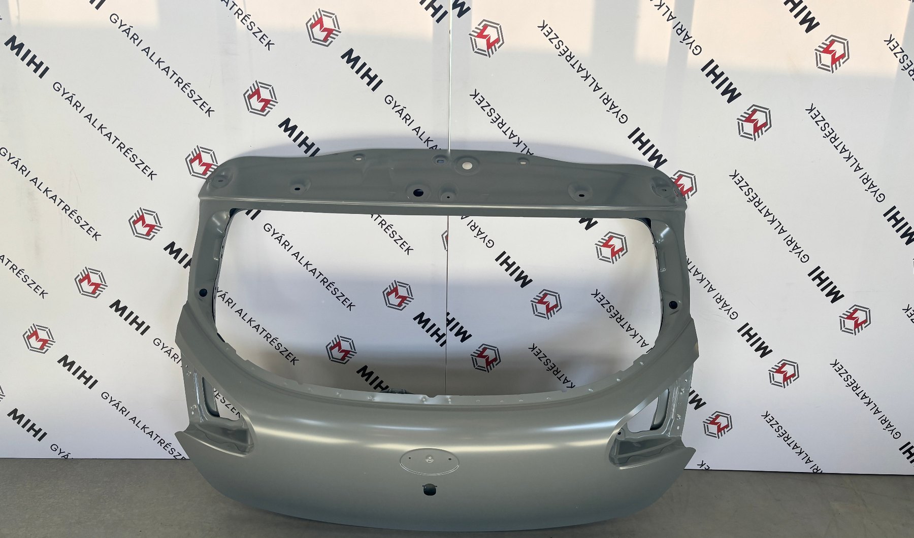 Kia Ceed SW gyári csomagtérajtó komplett panel 73700A2010