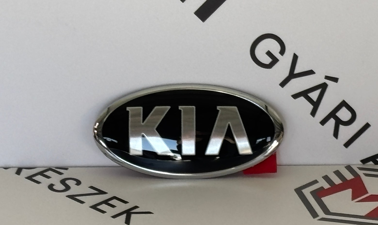 Kia első embléma 863183R500