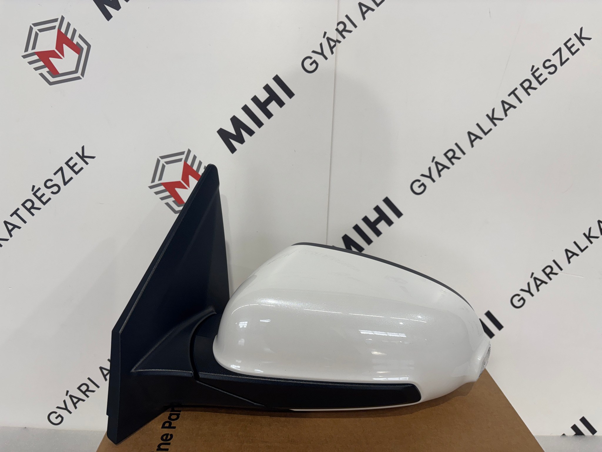 Hyundai Kona bal külső visszapillantó tükör 87610J9080P6W