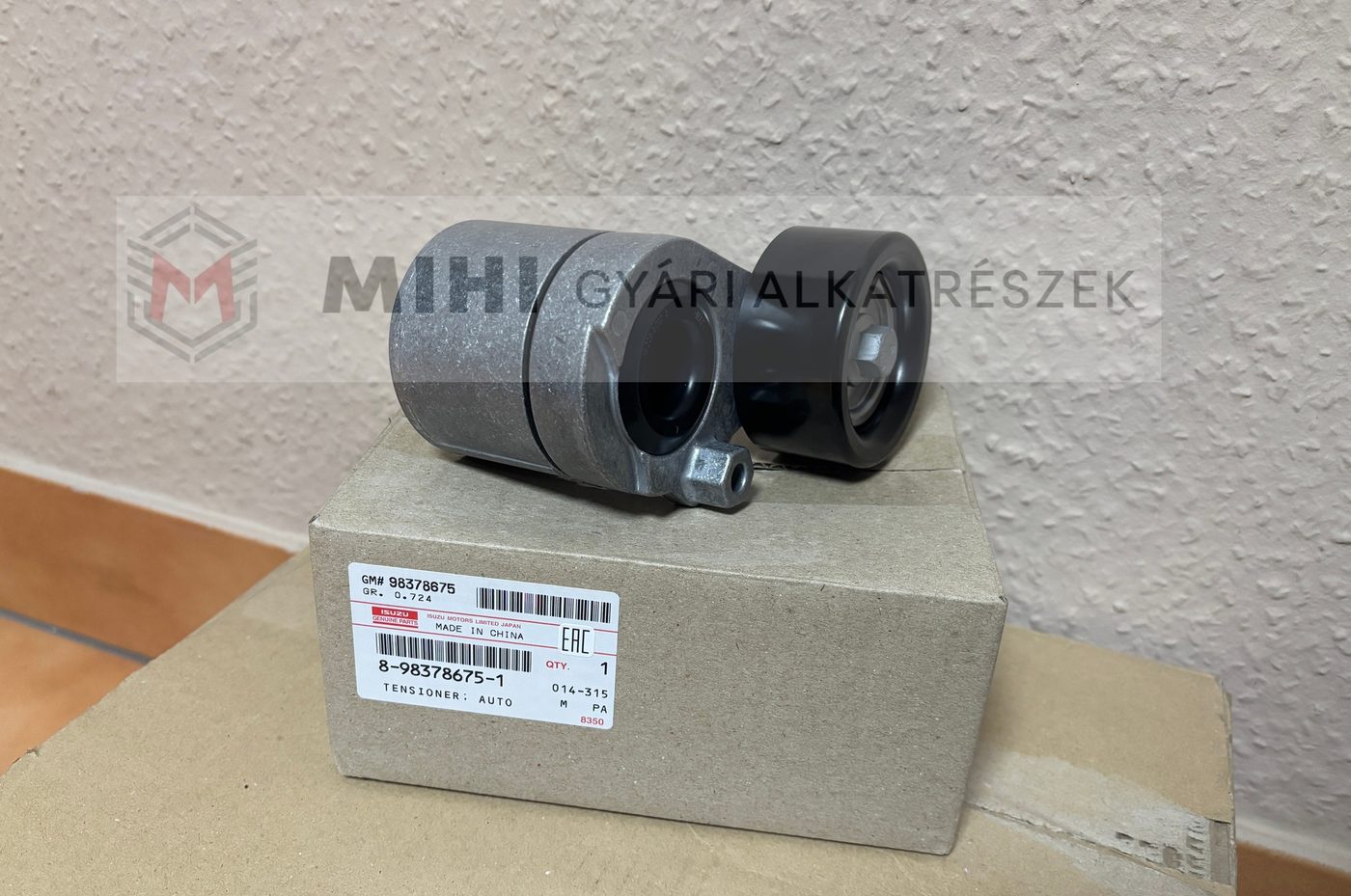 Isuzu D-Max automata szíjfeszítő 8983786751