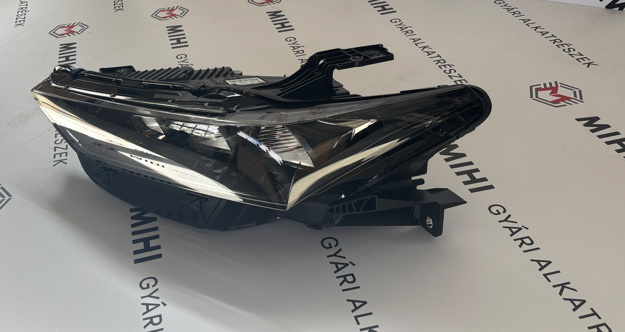 DS 4 bal első LED fényszóró 9830973980