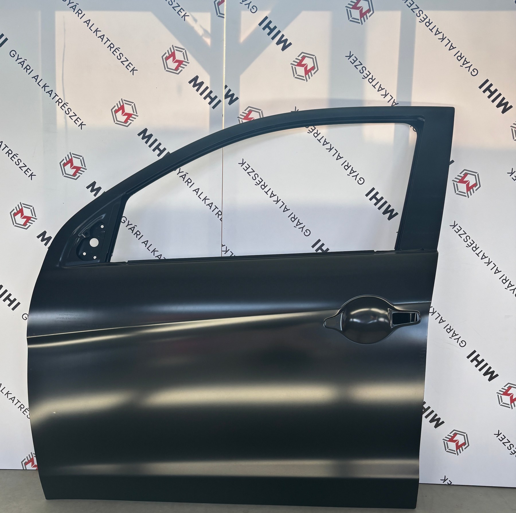 Nissan Qashqai III bal első ajtó H0101HN2MA termékfotó 3
